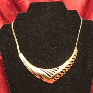 ⚜️ SALE!!! Vintage Trifari golden necklace